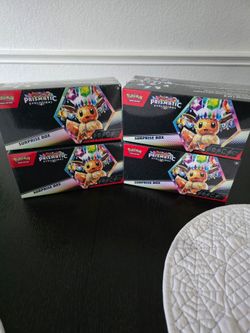 Prismatic surprise box