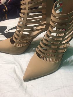 High heels size 8