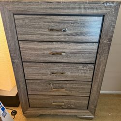 Grey Oak Chest 