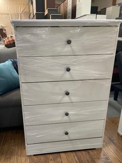 🔥Brand new white dresser