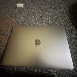 2017 macbook pro silver