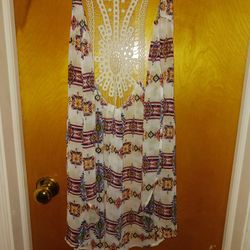 Really Cute Ladies Size Large Top 