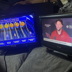2 TVs  21” & 15”