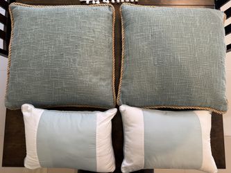 2x 20” x 20” & 2x 15” x 10” Throw/Accent Pillows-  Teal/Light Blue(4 total pillows)
