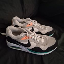 Nike Air Max Correlate