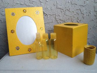 Bundle of Bathroom Decor
