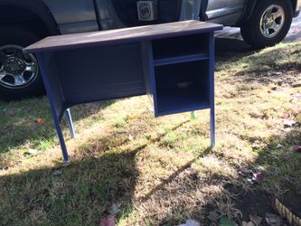 Child's desk $20