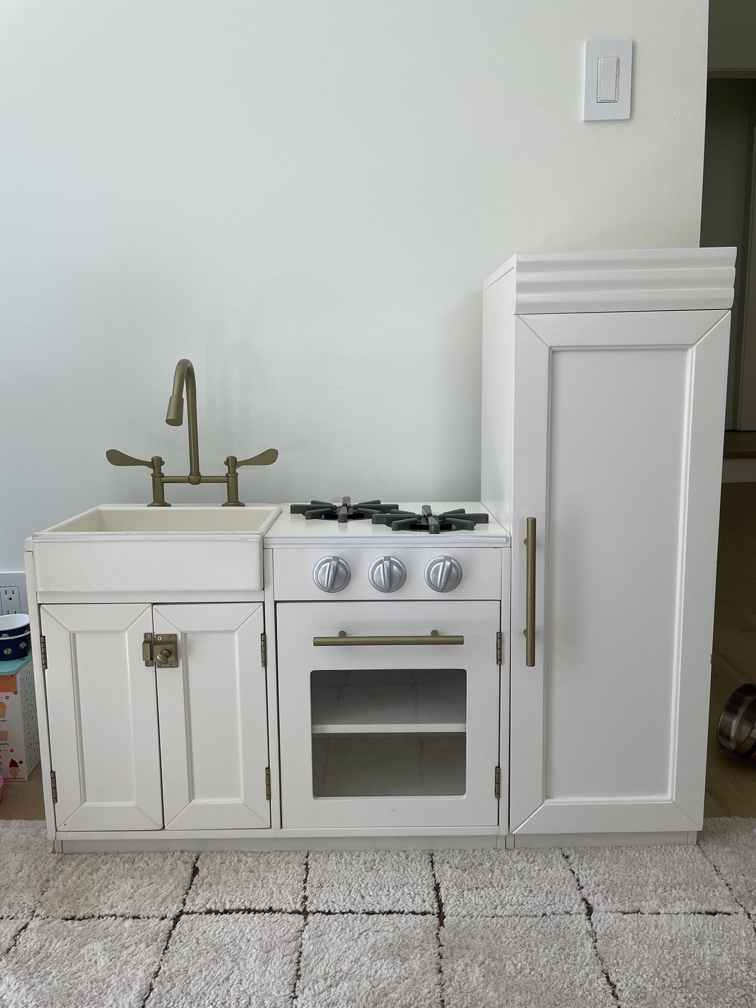 Kids Kitchen - Pottery Barn