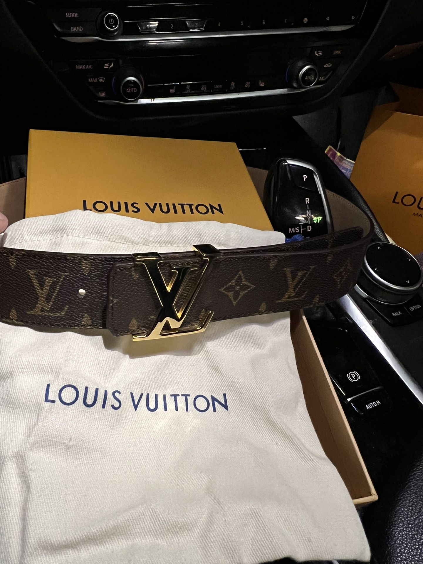 Authentic LV Louis Vuitton INITIALES 30MM REVERSIBLE BELT brown and red  size 75cm (30 in) for Sale in Jupiter, FL - OfferUp