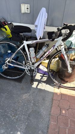 Bicycle  Trek  used. Alliminum