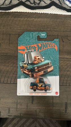 Hot Wheels Toon'd '83 Chevy Silverado 1/6