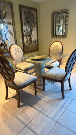 Dinning Table