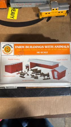 Bachman plasticvillie farm buildings with animals