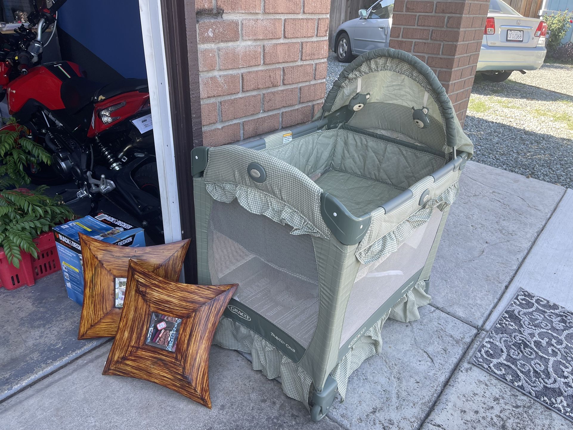 Garco Pack And Go/ Baby Play And Sleep