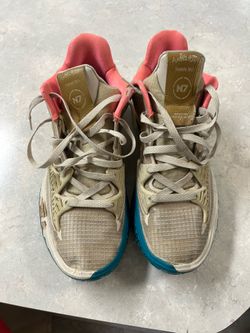 Kyree size 12