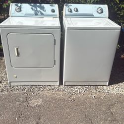 Whirlpool Washer And Dryer Gas Like New🕊️