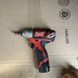 MILWAUKEE DRILL ONLY NO BATTERY 