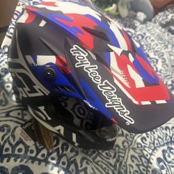 Troy Lee Design Gp Camo Dirtbike Quad Helmet Size Adult Small