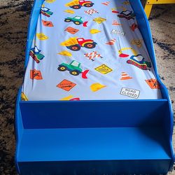 Toddler Racing Car Bed