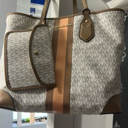 Michael Kors purse