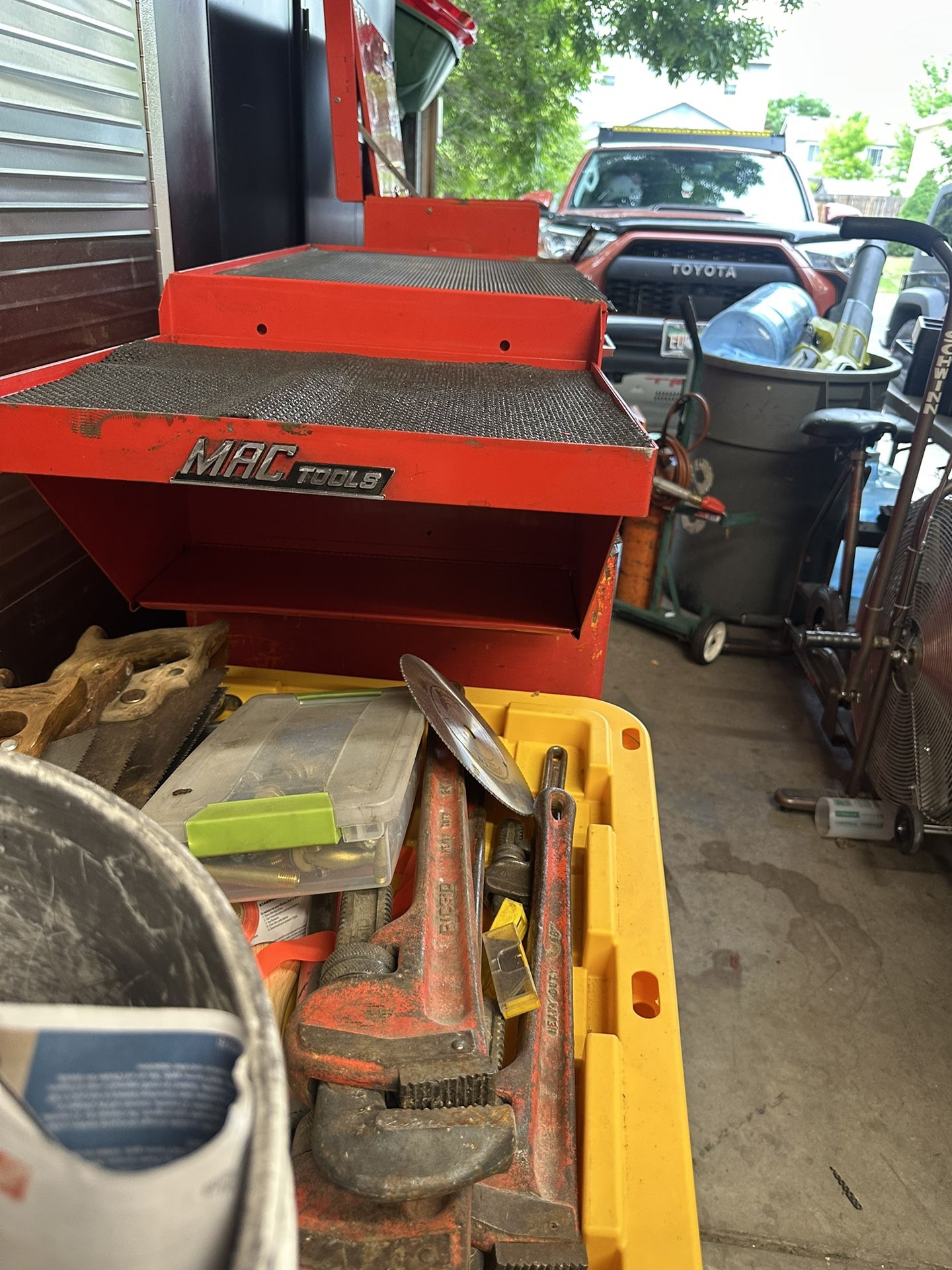 Mac Tools Side Folding Tray