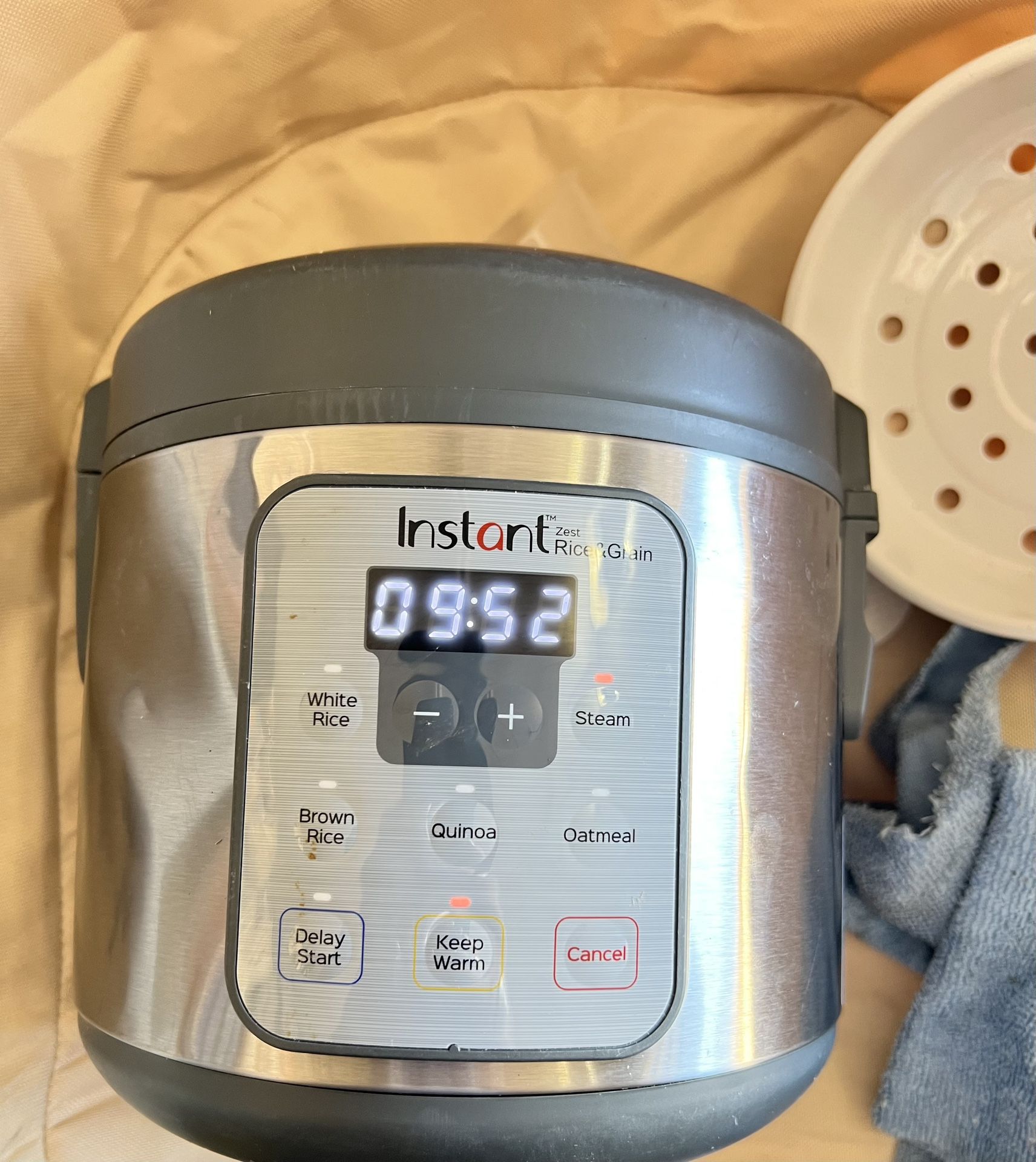 Instant Pot Zest 8 Cup One Touch Rice Cooker, From the Makers of Instant Pot, Steamer, Cooks Rice,