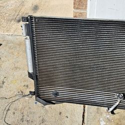 05-10 Dodge Charger Magnum Chrysler 300 Radiator/Condenser/Cooling Fan+ Free Power Steering Cool