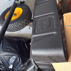 Polar tractor trailer 