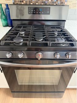 Gas stove