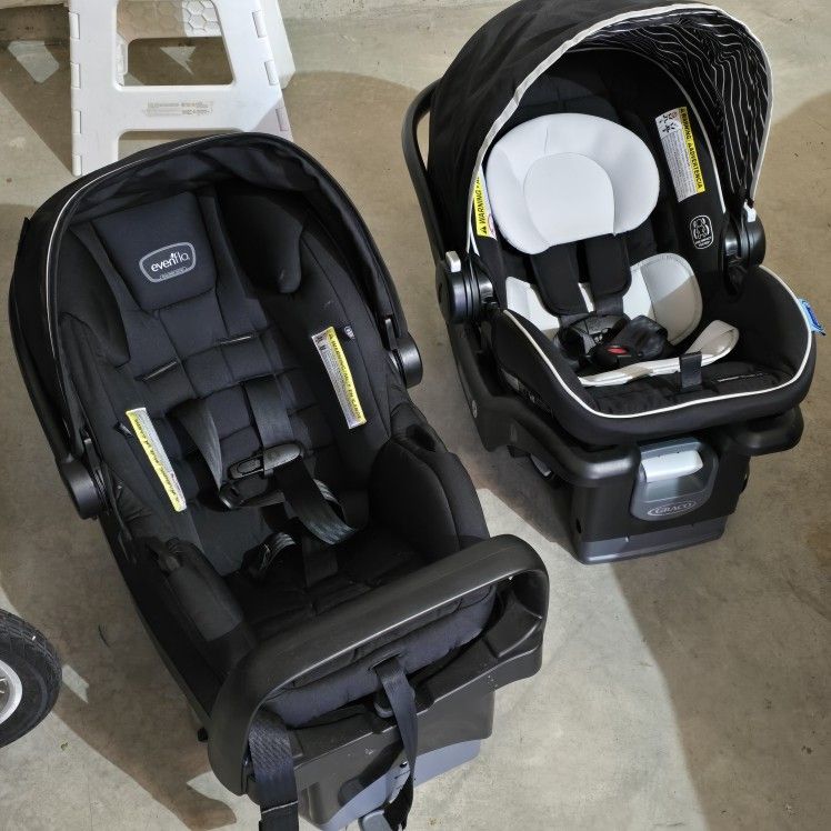 Evenflo , COMPLETE BOOSTER/ CAR SEATS(2)