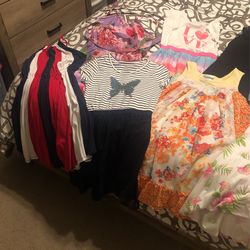 Girl 10/12 , Lot Of 11 Dresses Most Of Them From The Children’s Place. Everything Is In Excelente Conditions.