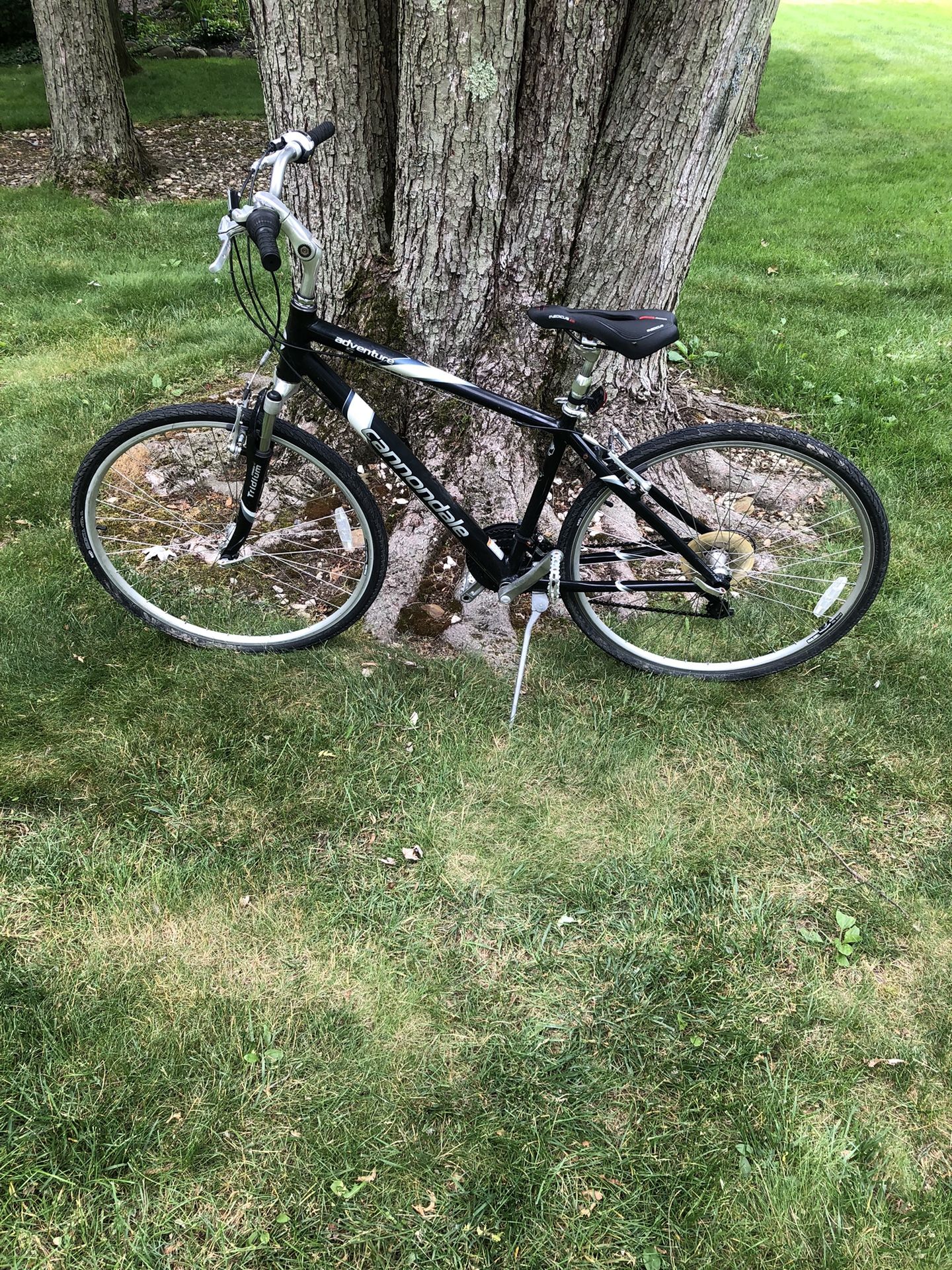 28” Cannondale Hybrid Bike