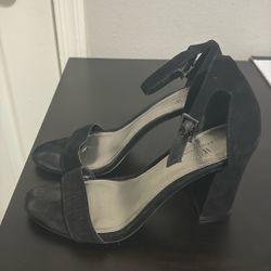 Black Heels Size 7