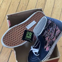 Mens SK8-Hi    Size 9   $60.      New*** Glow In The Dark