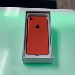 iPhone XR Unlocked 64GB Very Good Condition - Coral