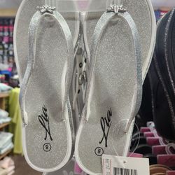 Silver Black And Tan Different Sizes Sz6 .7.8.9.10