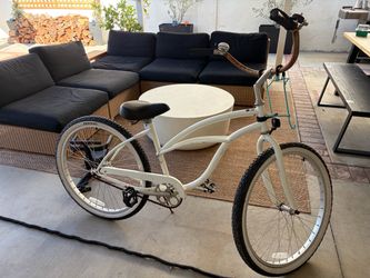 26” women’s beach cruiser - white