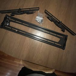 TV mount 
