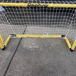 Reeboka Mini Hockey Net Set – Great for Kids & Indoor Play!