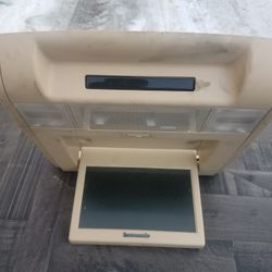 2004 GM Factory TV