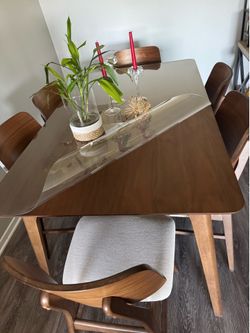 Modern Walnut Dining Table Set – 6 Chairs – Like New