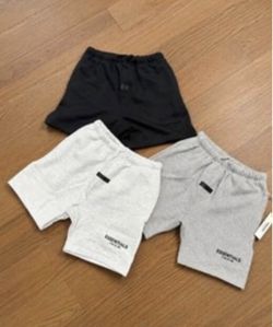 Essentials short