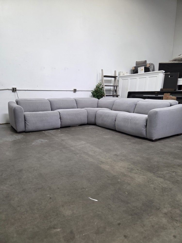 5pc Fabric Powered Reclining Sectional Couch- Free Delivery‼️