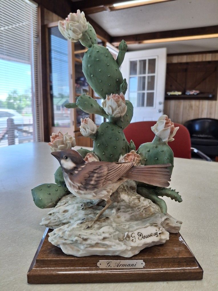 Stunning Gorgeous Looking Vintage GIUSEPPE ARMANI CAPODIMONTE SPARROW FIGURING