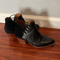 Aldo Boots Size 6.5