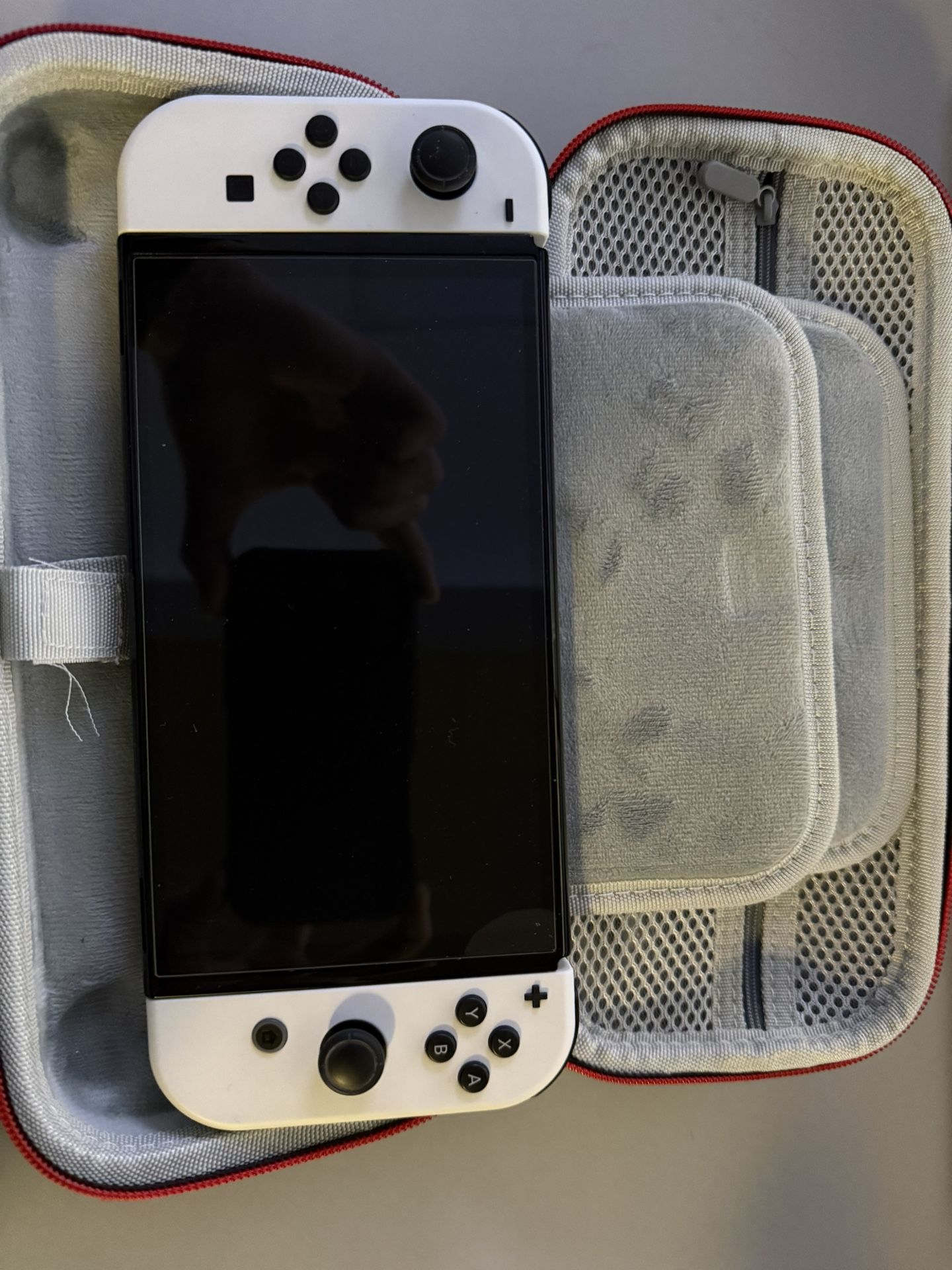 Nintendo Switch OLED.