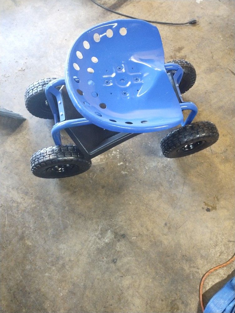 Steel Garden Rolling Chair
