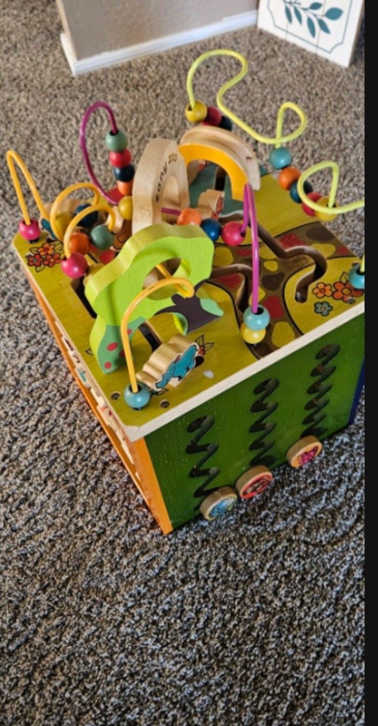 Kids Play  Wood Cube 