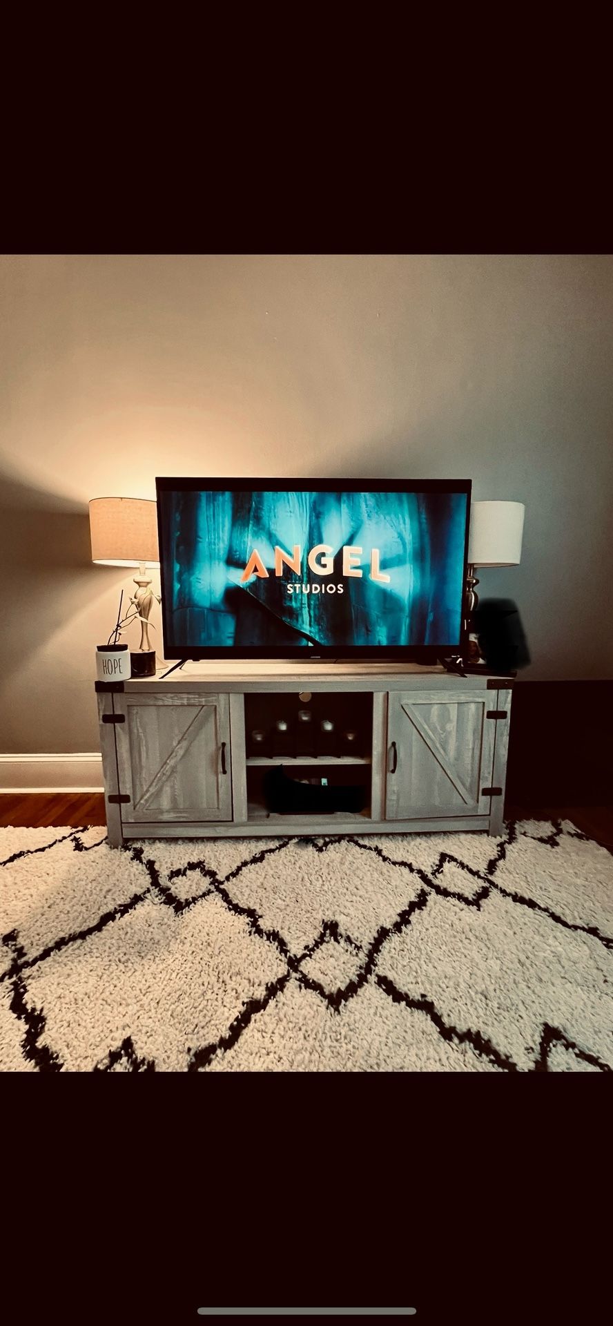 Roku Tv And Entertainment Stand $150