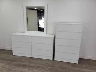 ASSEMBLED NEW DRESSER MIRROR AND NIGHTSTAND